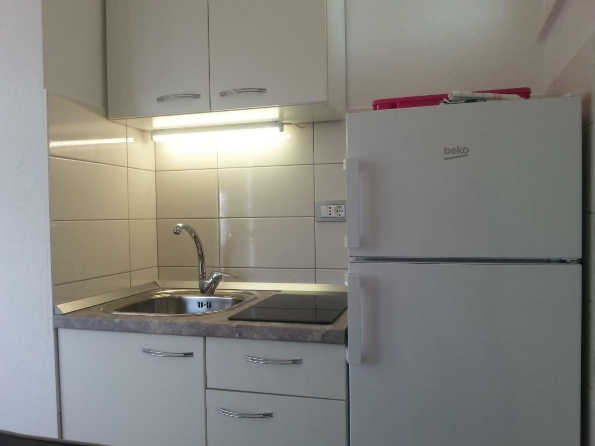 Studio Apartment Luce 2 Marina Exterior photo